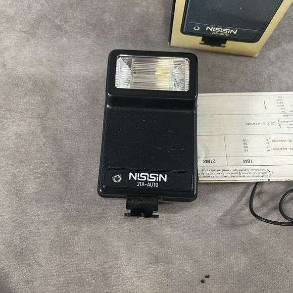 Pentax Spotmatic 35mm SLR Film Camera with Super Takumar lens & Wide Angel Lens - Picture 7 of 16